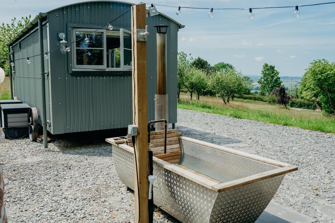 Blatchford Briar - Award Winning Private Shephards Huts With Their Own Secluded Hot Tubs Milton Abbot Esterno foto