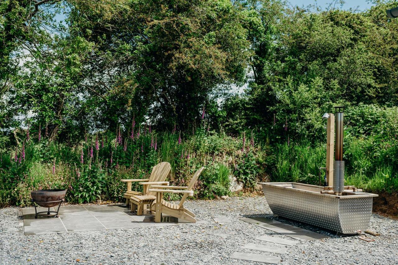 Blatchford Briar - Award Winning Private Shephards Huts With Their Own Secluded Hot Tubs Milton Abbot Esterno foto